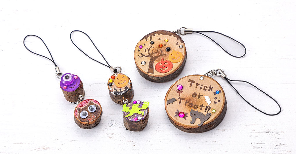 Crafting experience using Hello Woods materials