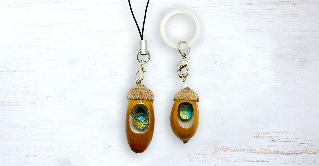 Crafting experience using Hello Woods materials