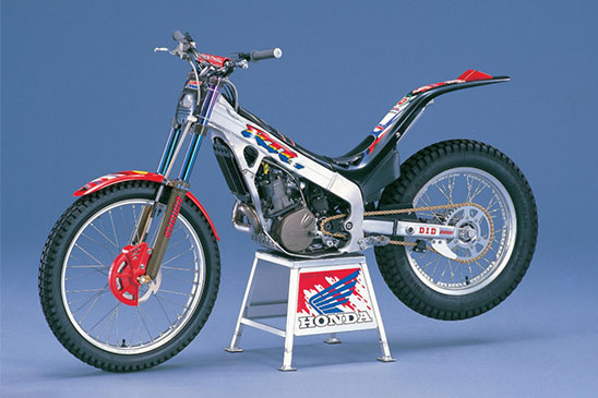 TLM260R (1990)