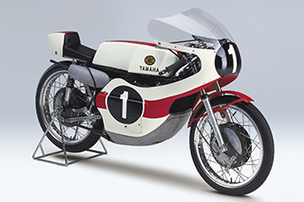 Yamaha RA31A (1968) 125cc Class Phil Read Manufacturers' / Riders' Title Winner