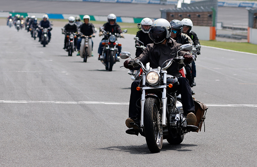 Circuit Cruise