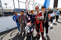 Photo Gallery on May 7, 2016 (Sat)