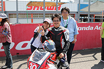 Photo Gallery on May 7, 2016 (Sat)