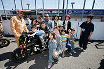 Photo Gallery on May 8, 2016 (Sun)