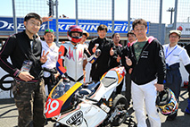 Photo Gallery on May 8, 2016 (Sun)