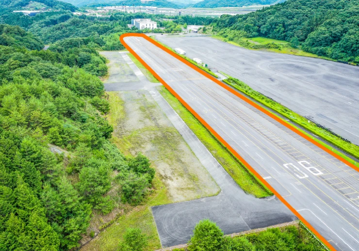S8 Parking Lot
