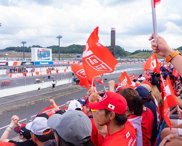 ファンシートで推しライダーを応援しよう！