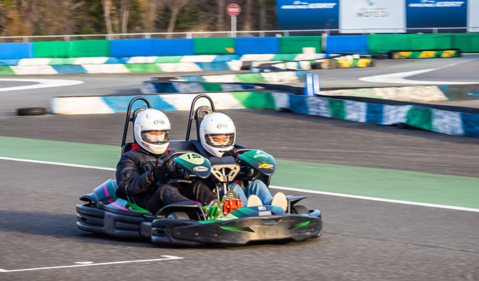2人乗り（最高時速40km・Honda GX270）