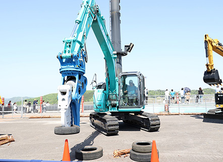 働くクルマデモンストレーション