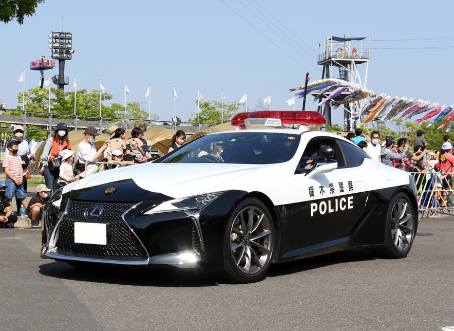 パトロールカー レクサス LC500