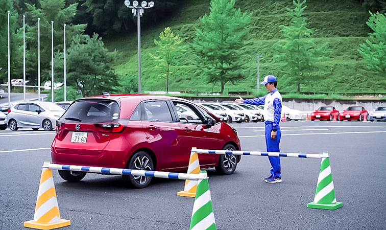 車両感覚・車庫入れ