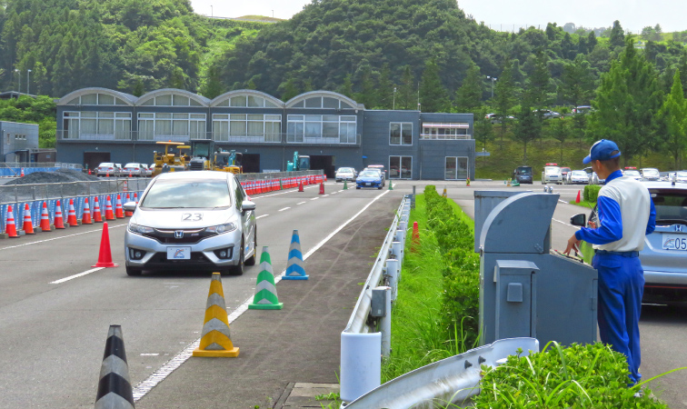 ブレーキ・反応
