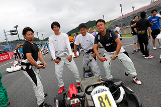 #81 OREGA RACING B@GEN