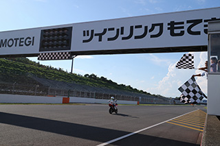 2018年8月26日（星期日）“mote耐久賽”畫廊